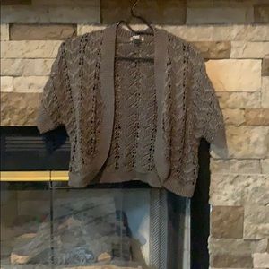 Chico’s cardigan size 1 is equivalent to 8/M